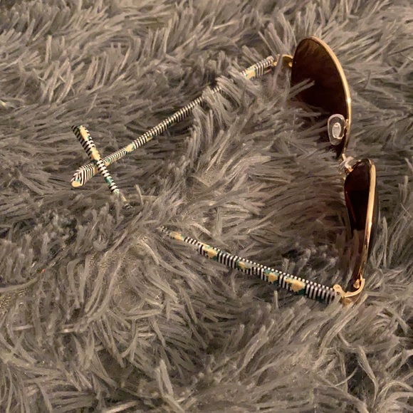 Floral Aviator Sunglasses -yellow/black/white - Picture 5 of 7